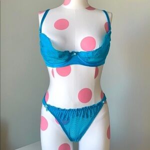 90s Vintage Victoria’s Secret Lingerie Set